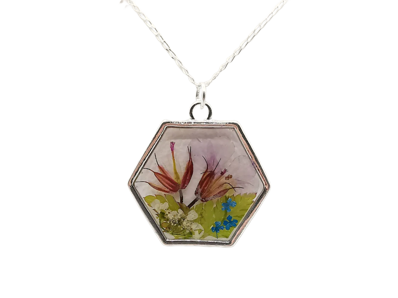 Hexagon floral pendant-800x600